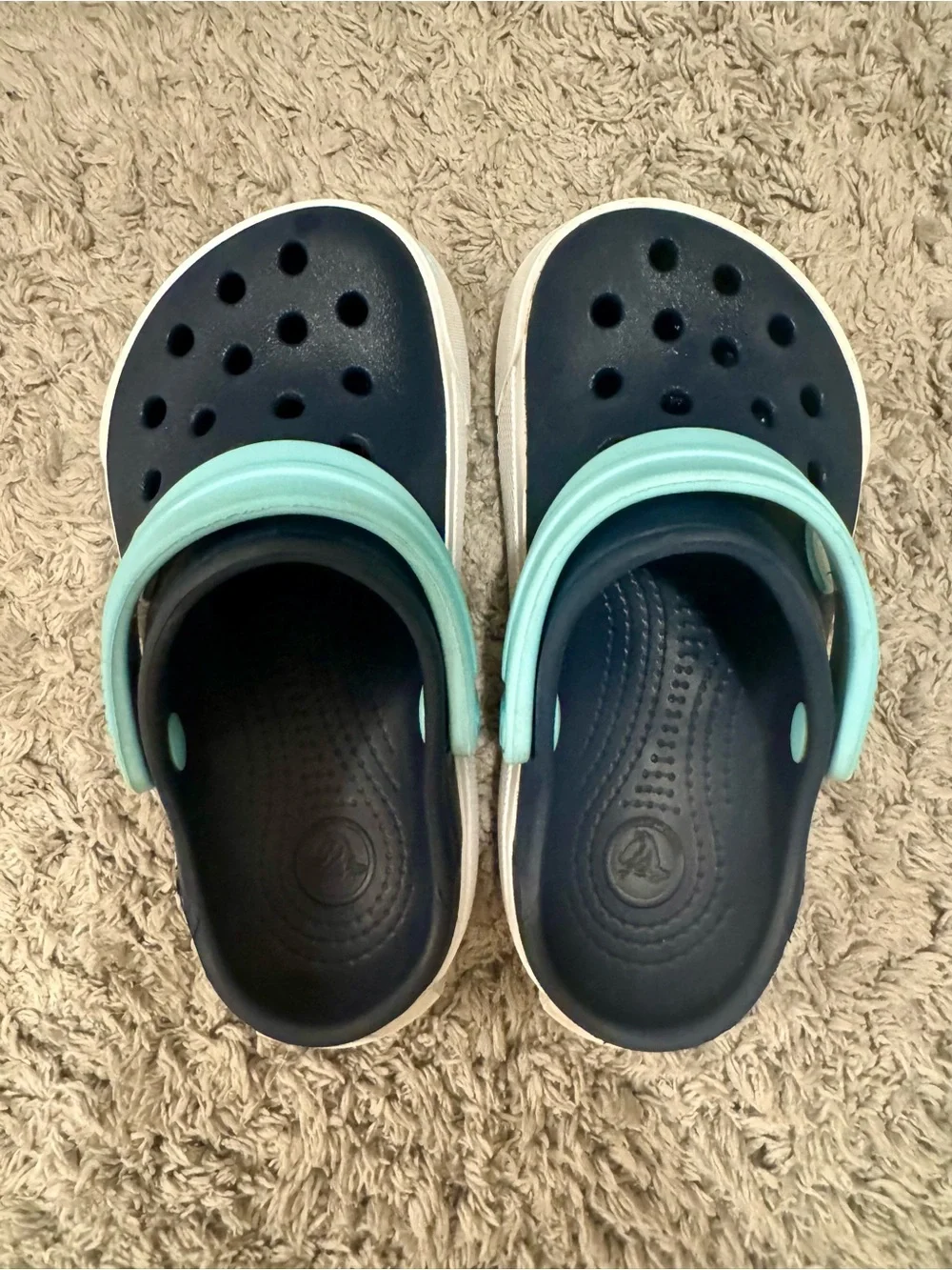 Like New - CROCS Kids Navy with Ice Blue Strap - Sz C8 | C9 Crocband Clog